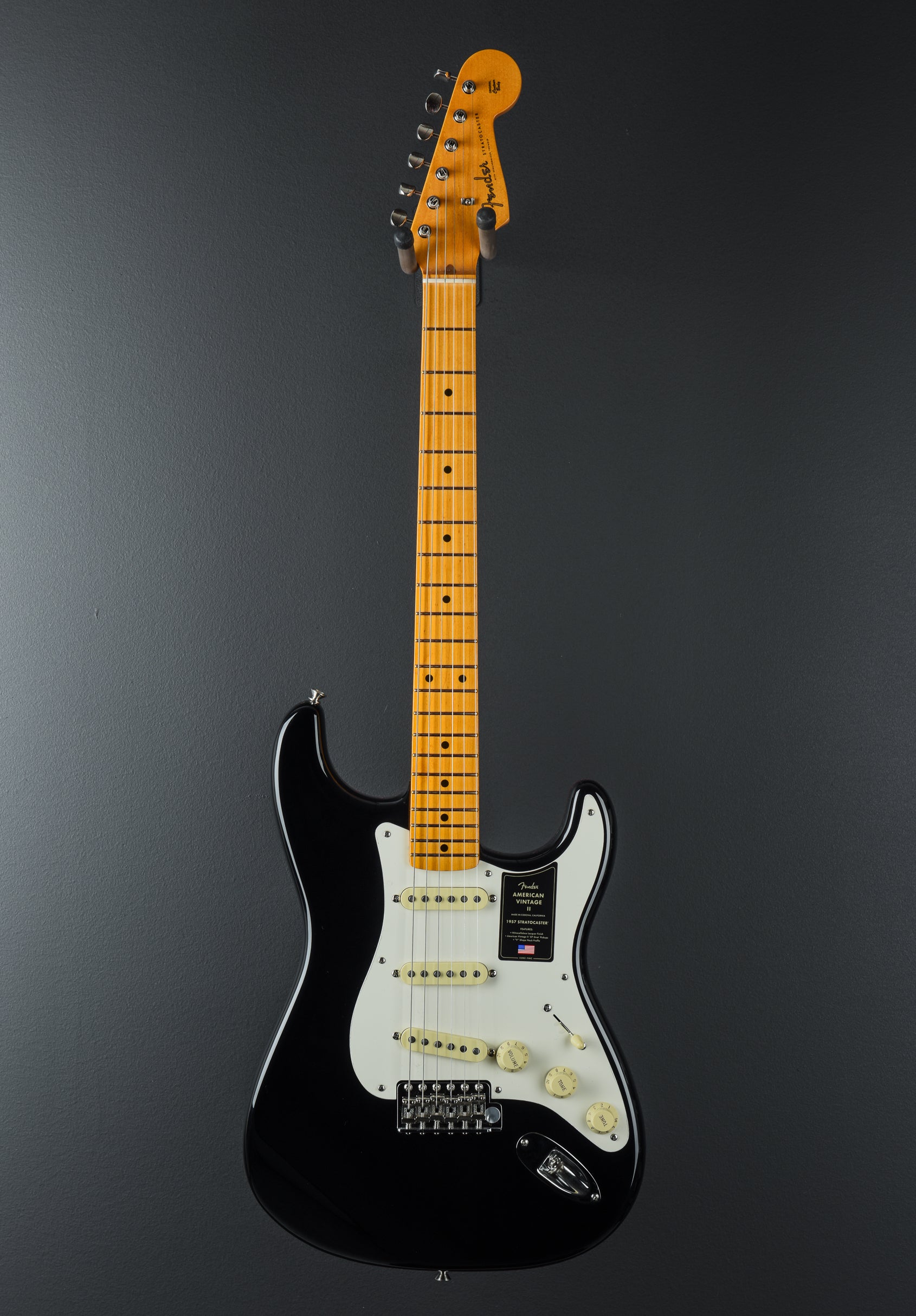 American Vintage II 1957 Stratocaster - Black – Dave's Guitar Shop