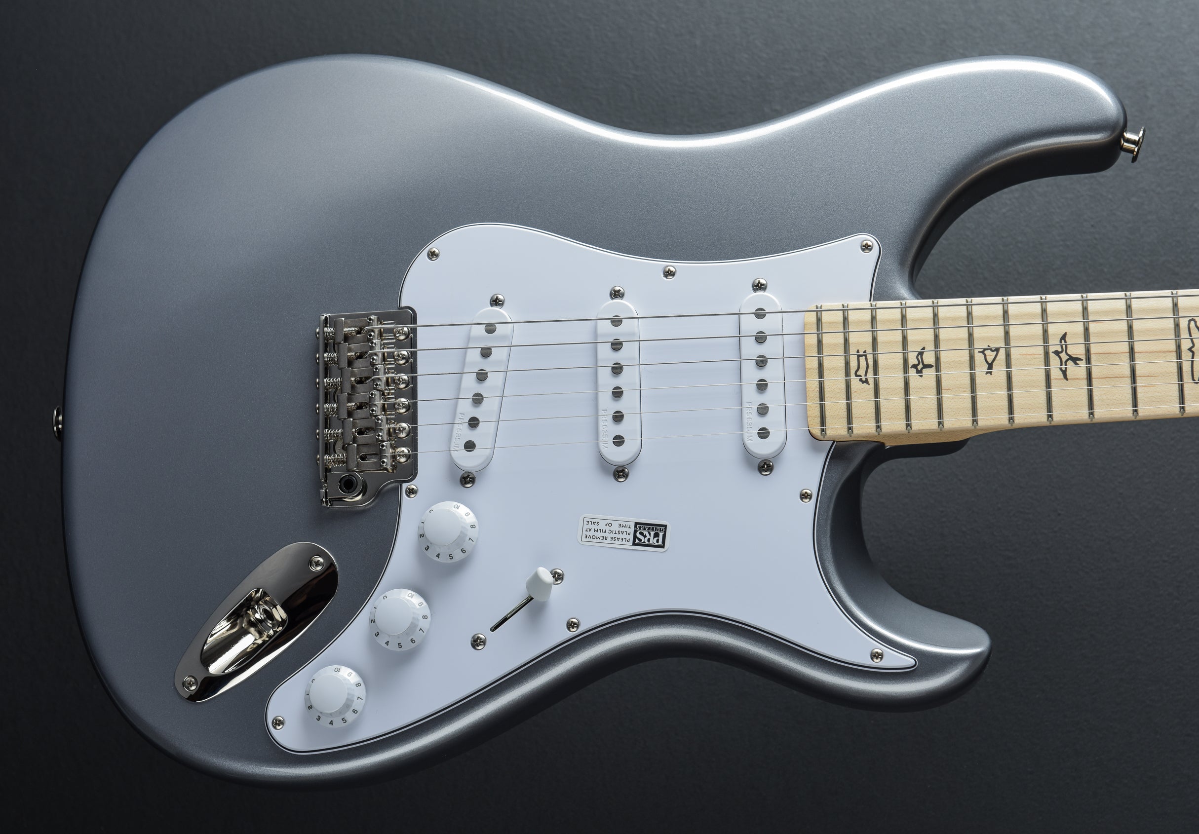 John Mayer Silver Sky - Tungsten w/Maple – Dave's Guitar Shop