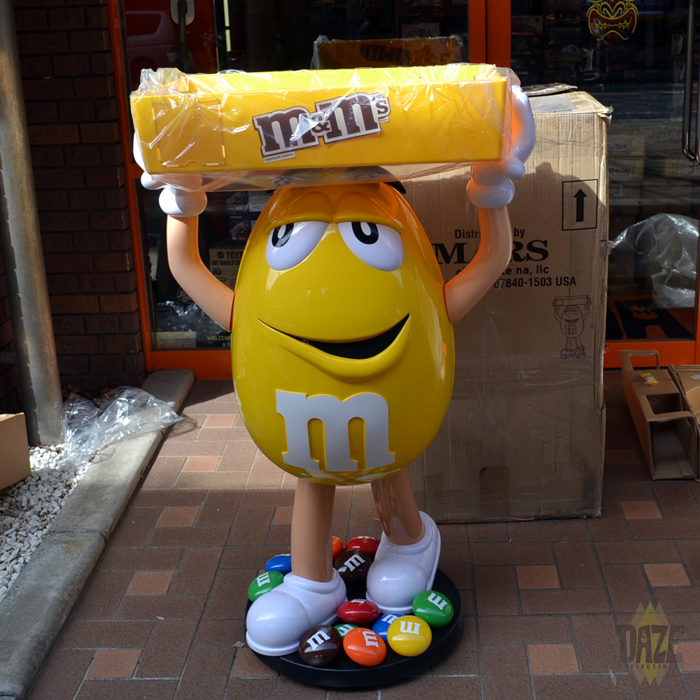 DAZE COLLECTIBLES / M&M's