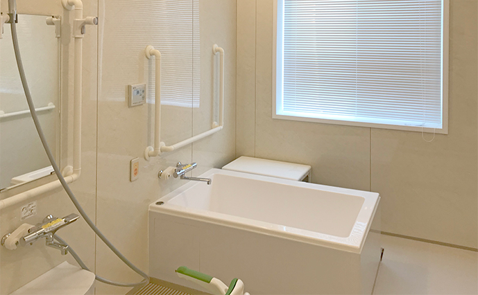 介護・病院向けオーダーメイドユニットバス 介護ゆとりっくす｜ダイワ化成