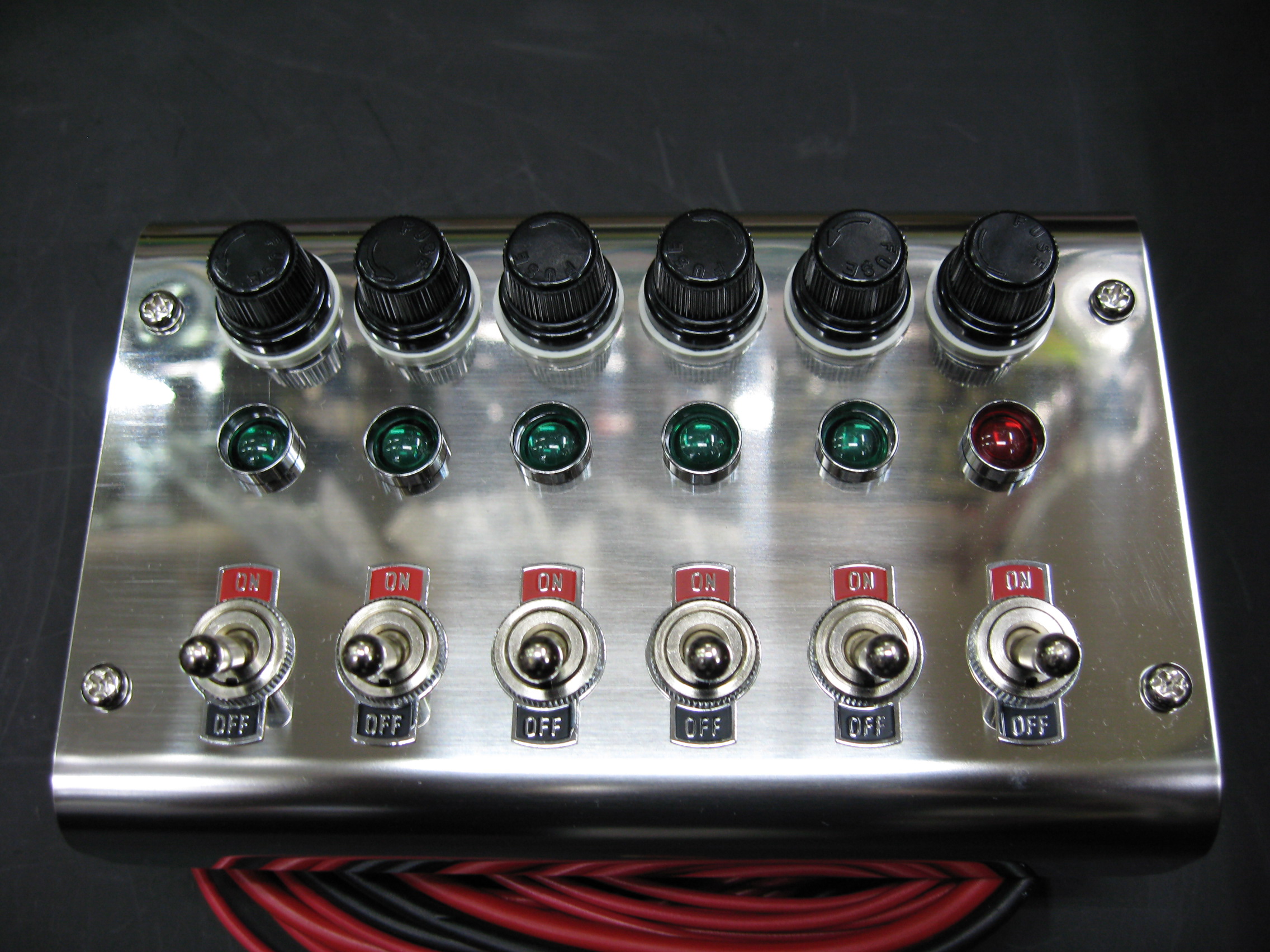 A/S スイッチボックス 6連 / トラック用品販売・取付 ダイトー