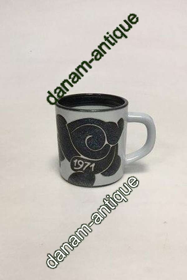 ロイヤルコペンハーゲン スモールイヤー マグ 1971