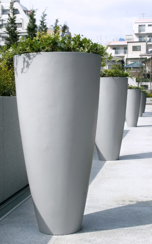 プランター・コレクション/大型プランター・アルミ鋳物製のモダンな