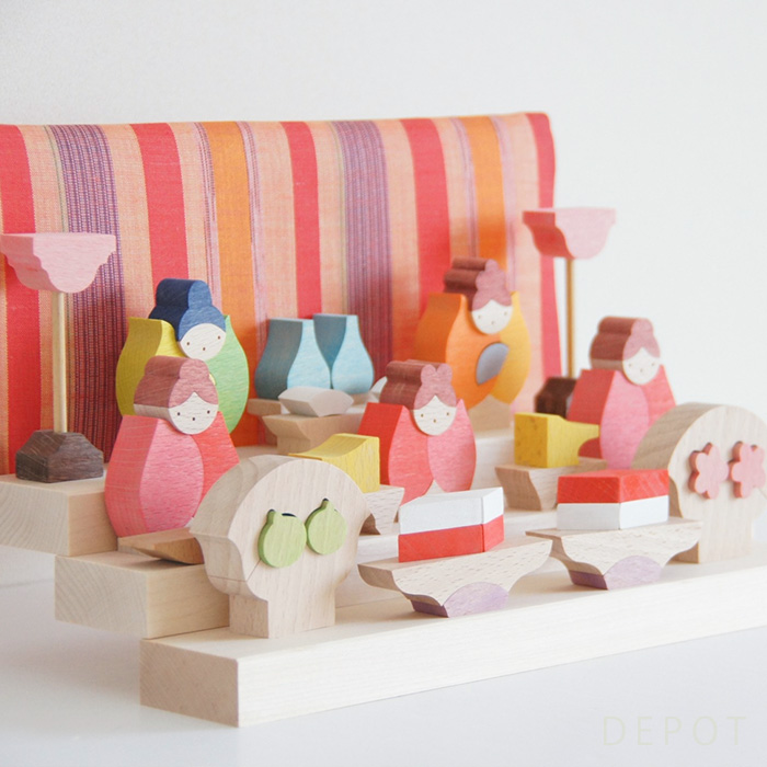 小黒三郎・ひな人形 KH422 【つぼみびな三段飾り（普通垂幕）】遊