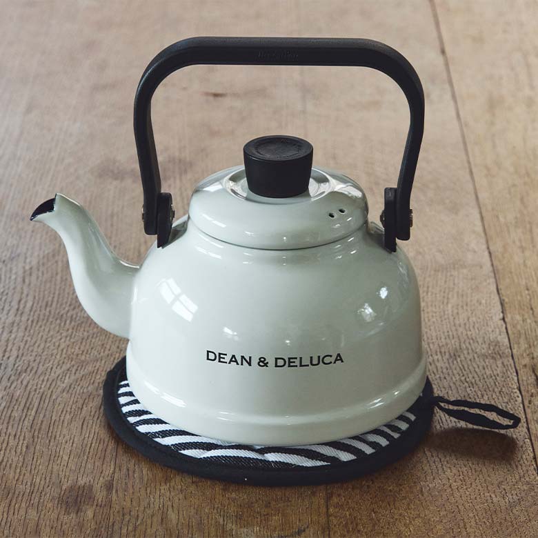 DEAN & DELUCA ホーローケトル ホワイト 1.6L | DEAN & DELUCA【公式】