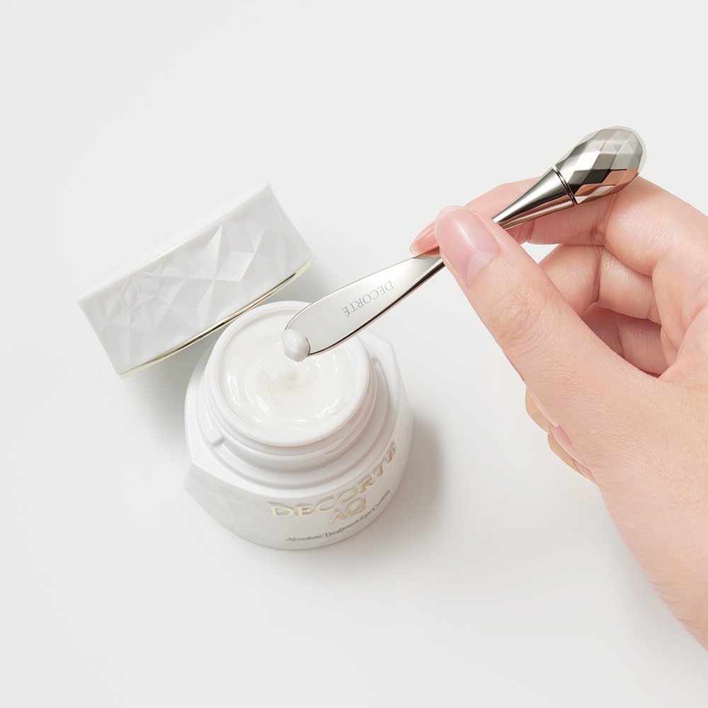 AQ アブソリュート アイクリーム タイトフォーカス | DECORTÉ