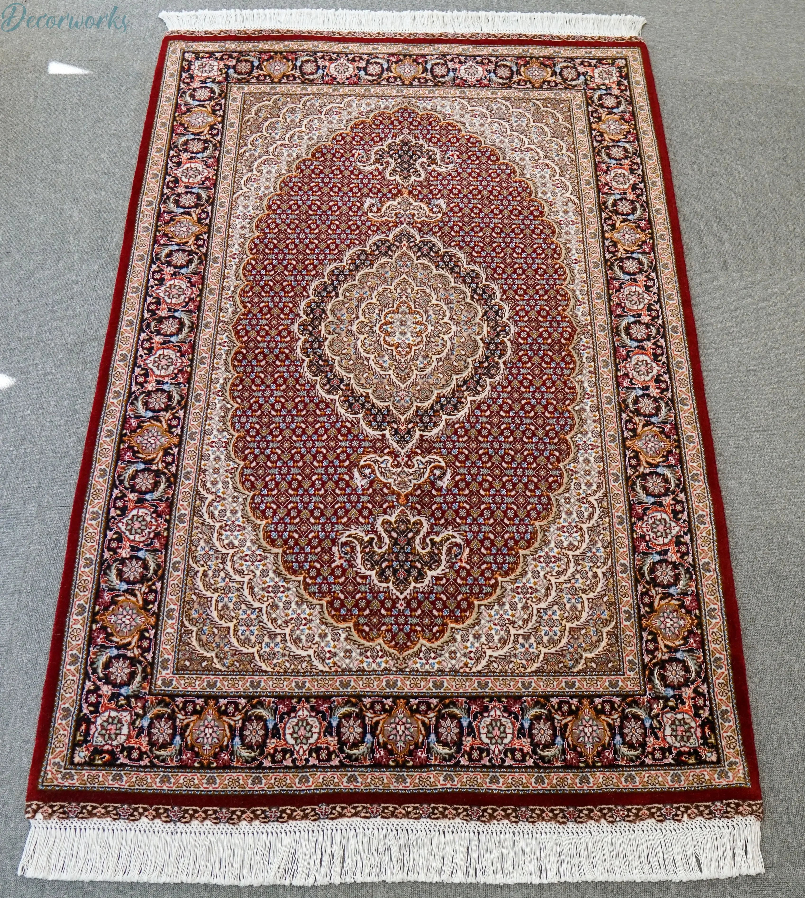 154×100cm 手織り ペルシャ絨毯 タブリーズ産 50RAJ - Decorworks