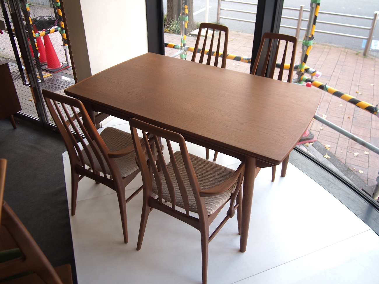 ニールス・コフォード Evaアームチェア ビンテージ北欧家具 チーク材