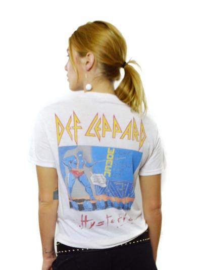 Vintage 80s Def Leppard and The Women of Doom! T Shirt Sz L | Defunkd