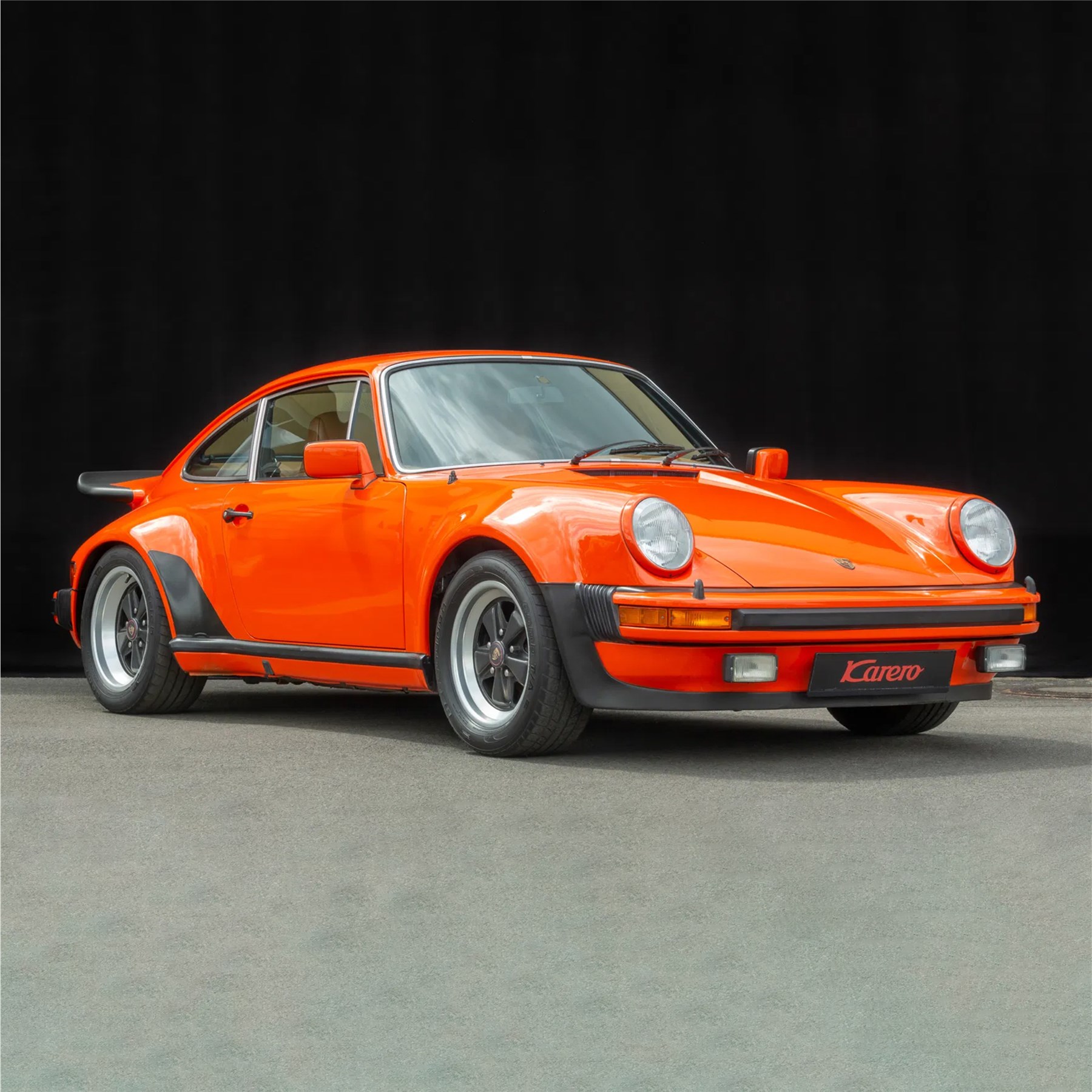 ポルシェ911ターボ オートアート ポルシェ 911 ターボ 3.3 930 黒 1:18