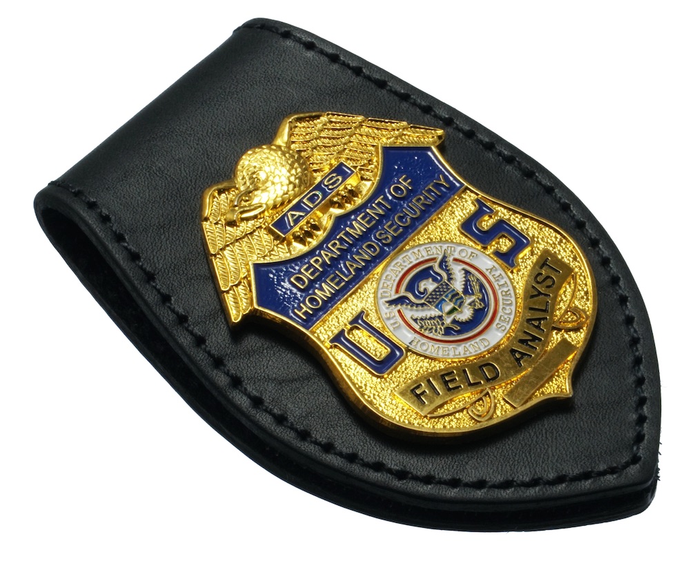 フラッシュライト等タクティカルグッズならネットDSIクラブ(大阪市西区)