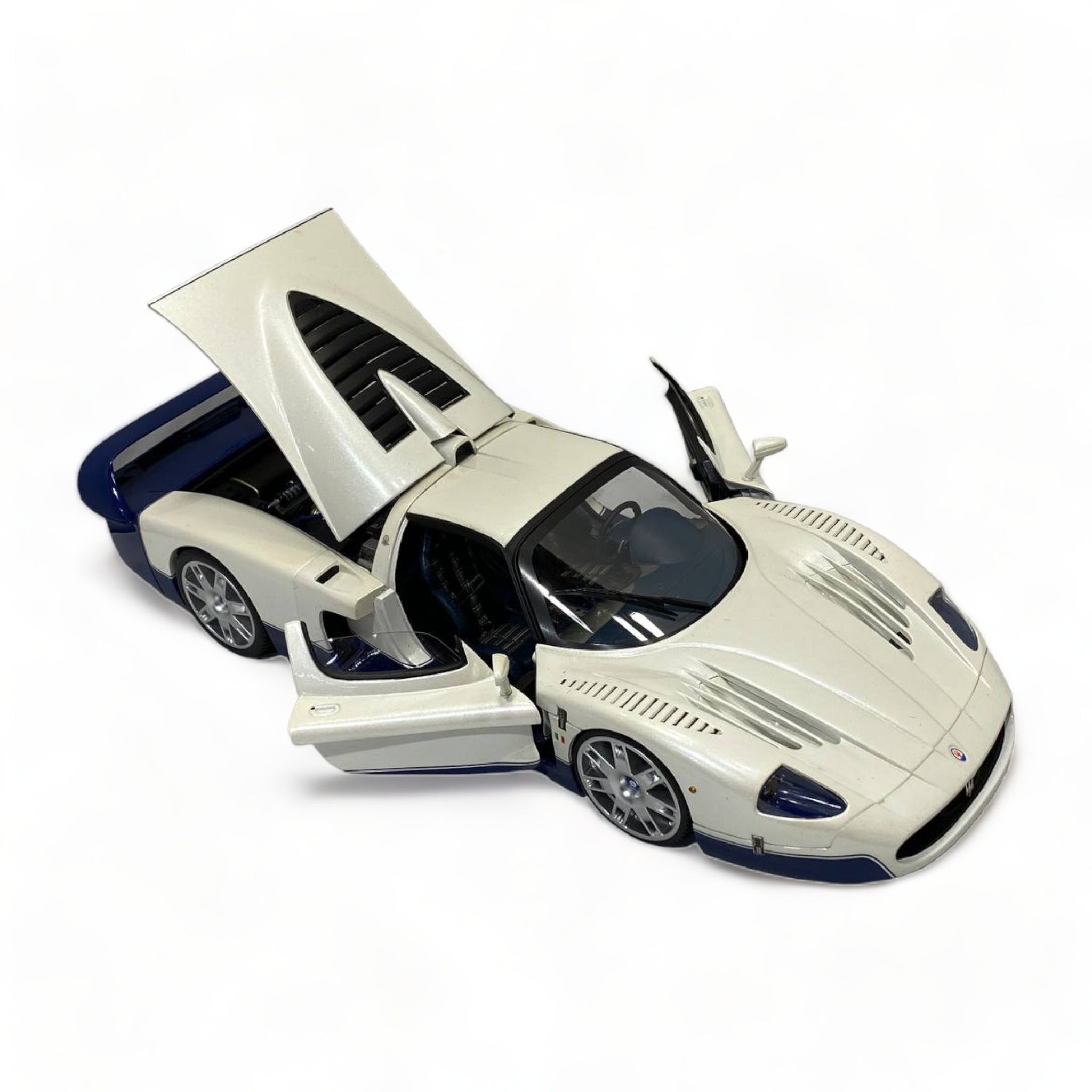 1/18 Hot Wheels Maserati MC12 1 OF 10,000 WHITE Model Car