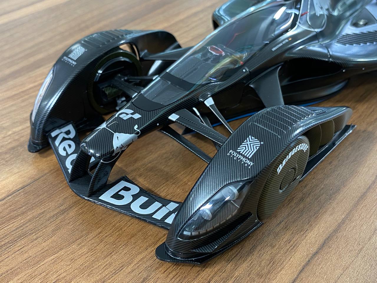 AutoArt Grand Turismo Red Bull X2010 - 1/18 Diecast Model, All