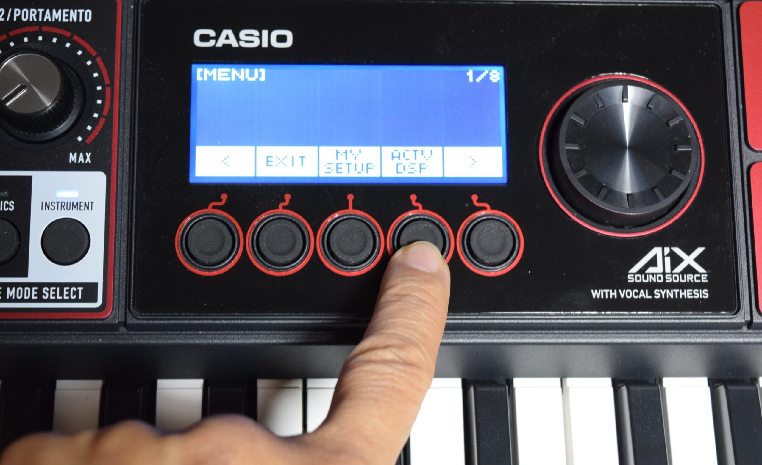 歌うシンセサイザ、CASIO CT-S1000Vに搭載された驚異的エフェクト機能