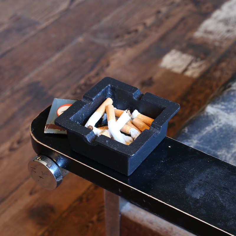 DULTON ONLINE SHOP | IRON ASHTRAY A.SILVER(ANTIQUE SILVER): ホーム用品