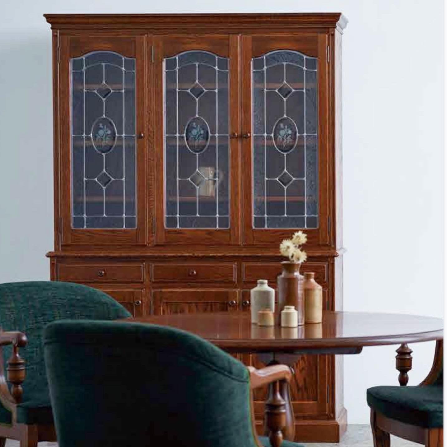 カントリーハウス取り扱いスタート！オンラインも。 - 輸入家具・店長