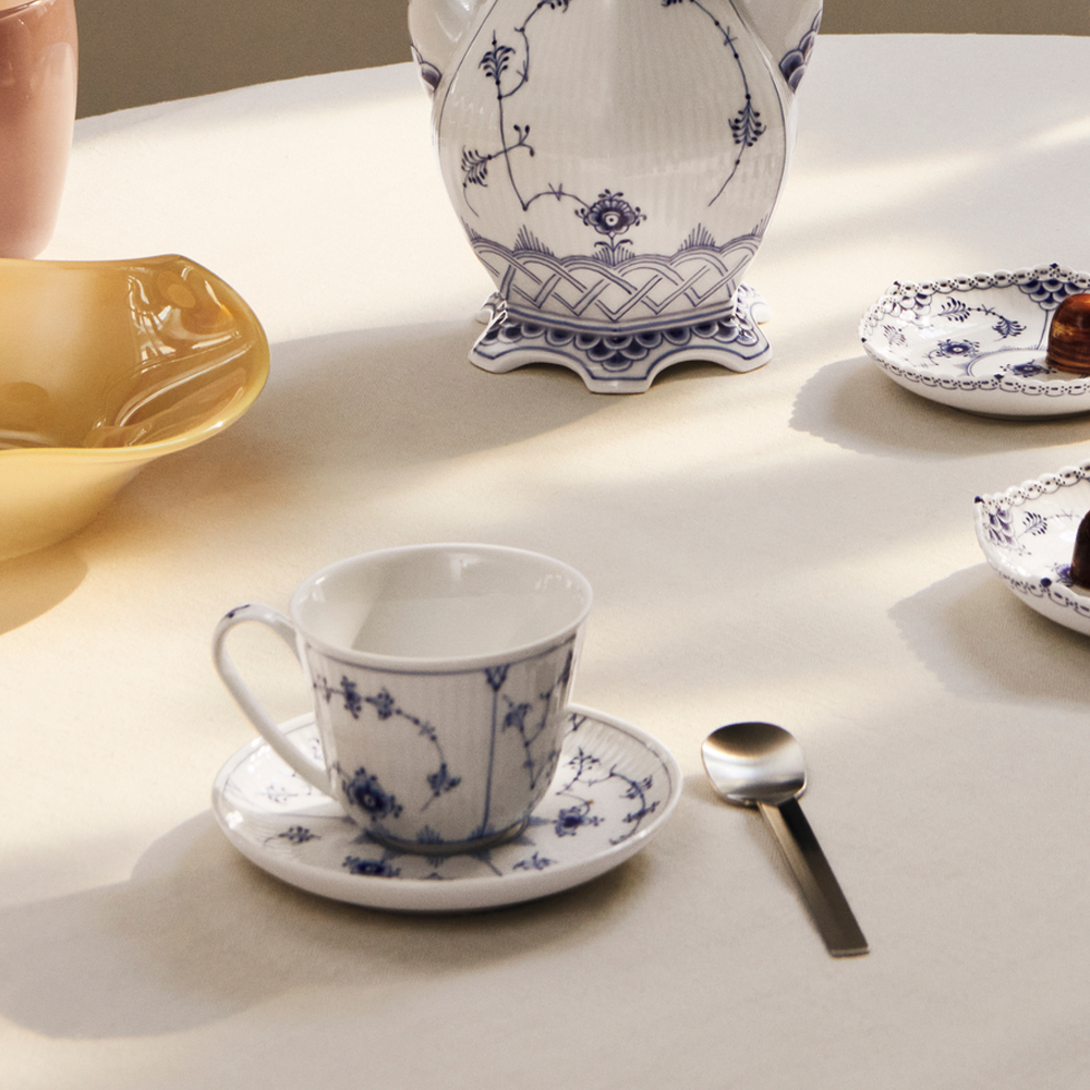 ブルーフルーテッド プレイン カップ&ソーサー 240cc 電子レンジ 食洗