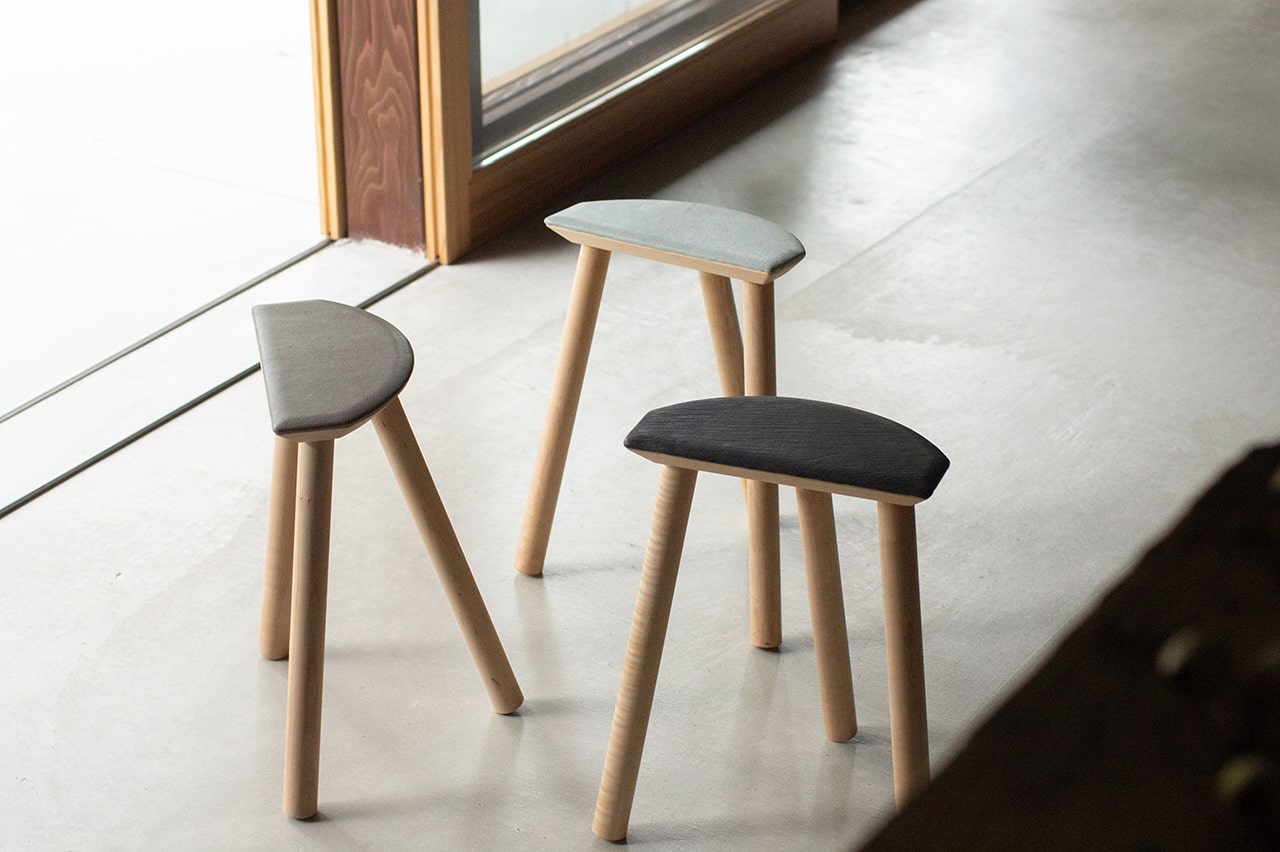 SHIKAGAWA-STOOL - 鹿革スツール - | 暮らしのあれこれセレクト