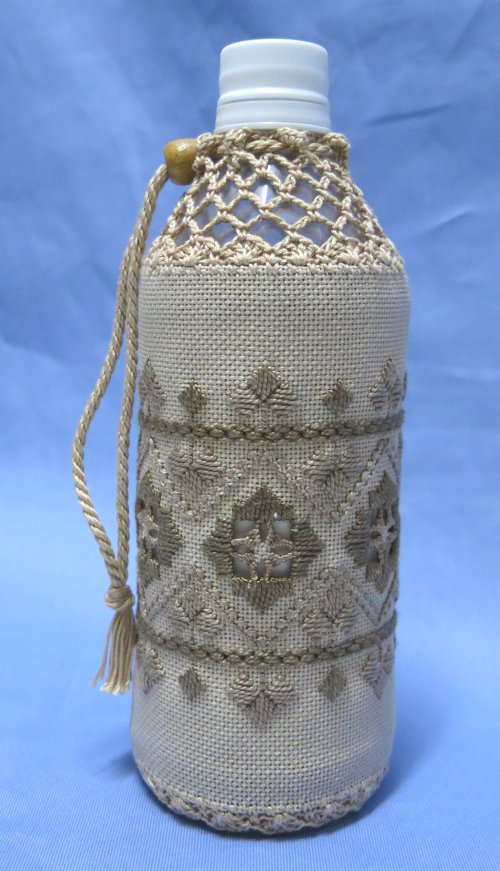 8348] 竹内博子先生デザイン ハーダンガー刺繍キット ペットボトル