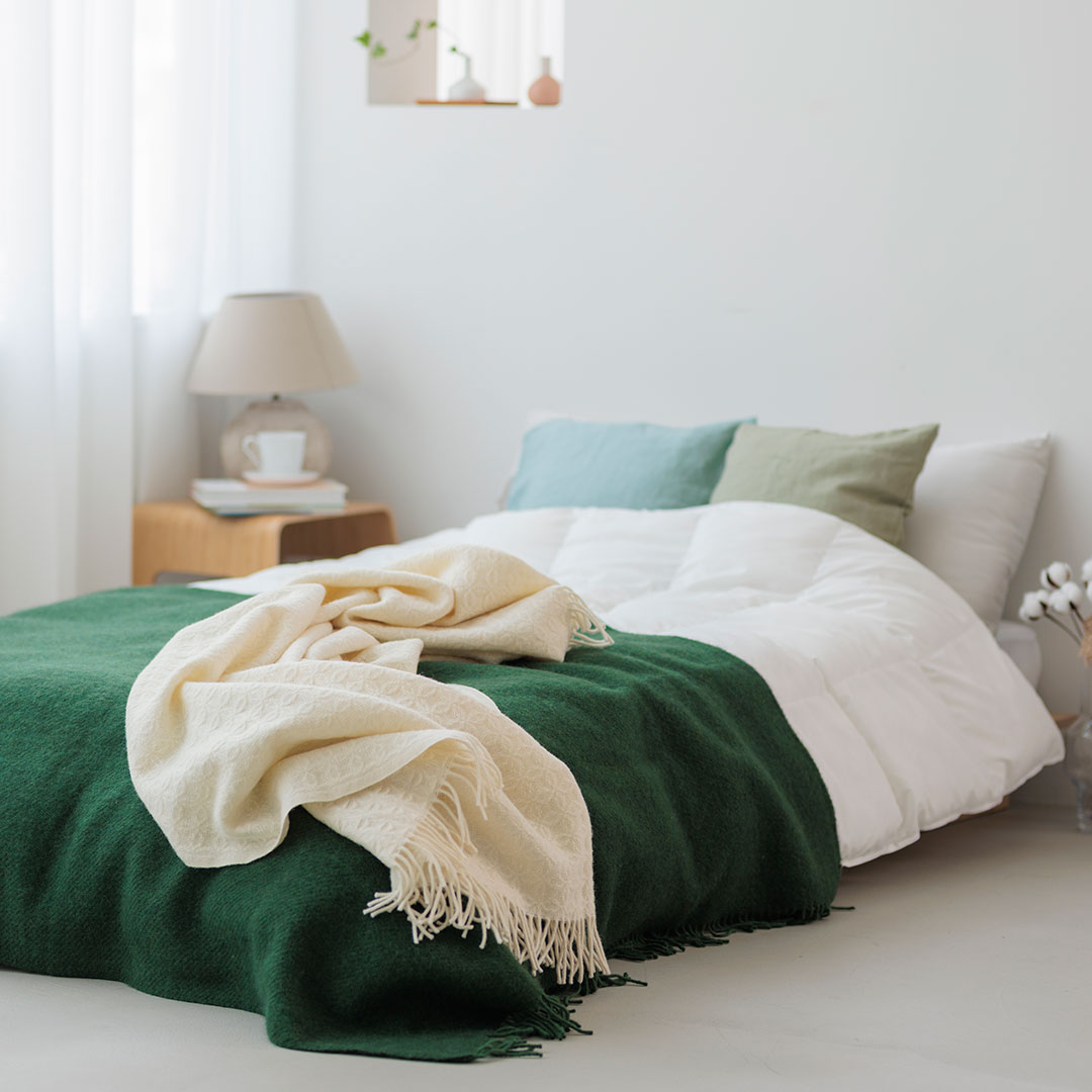 KLIPPAN/クリッパン スロー ゴットランド ボトルグリーン