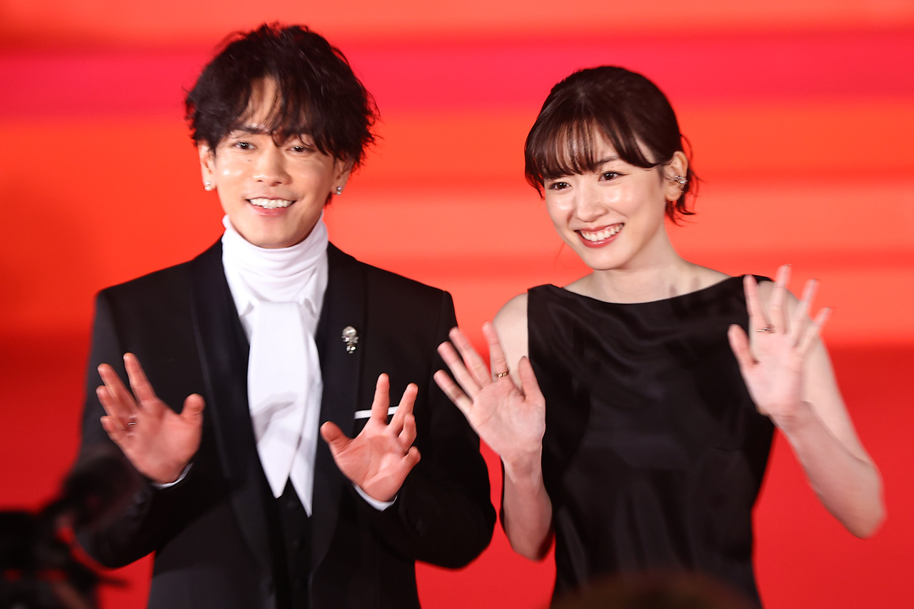 佐藤健、永野芽郁ら15人『はたらく細胞』レッドカーペット華麗に彩る！