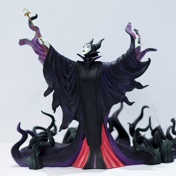 美しい悪役・マレフィセント。GRAND JESTERやオーロラとセットの
