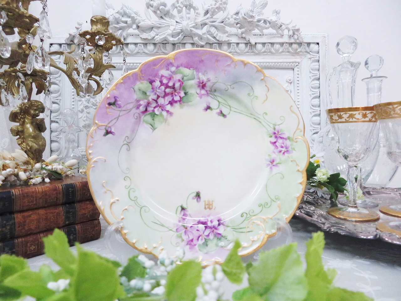 リモージュ アビランド 金彩スミレ紋キャビネットプレート - 薔薇と