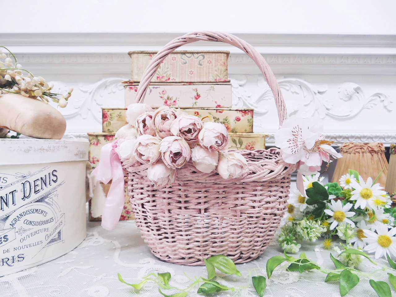 ピンク リボンフラワーバスケット - 薔薇と天使のアンティーク