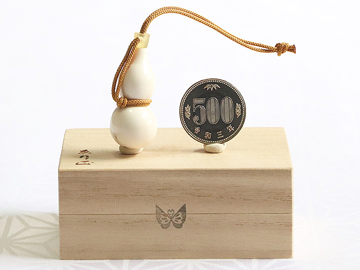 象牙根付 ひょうたん（象牙）A 【岡壱名入り】｜京都の着物和装小物 ゑり正