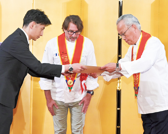 2025年のディシプル章授与式 ｜ フランス料理の発展・普及を目指す活動