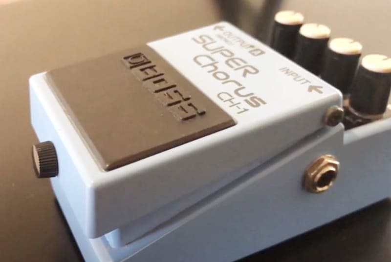 BOSS/CH-1のレビュー!ピンクラベルや青ラベル､黒ラベルの違いは