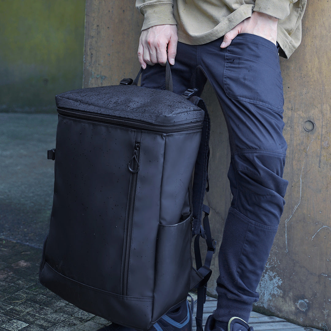 Evoon マルチスクエアリュック・容量30L【3営業日以内に発送】