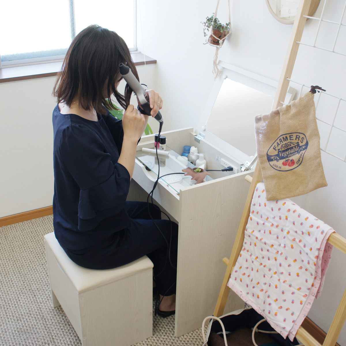 ドレッサーセット（スツール付）マットホワイトの通販・卸売り | アイ