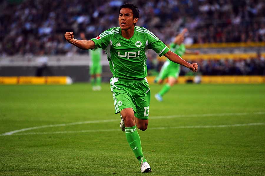 長谷部誠、ヴォルフスブルク時代の鮮烈ボレー弾に再脚光 「日本の誇る