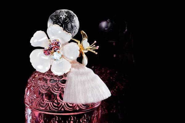 Philippe Ferrandis x Guerlain Cherry Blossom: a fragrance flacon's