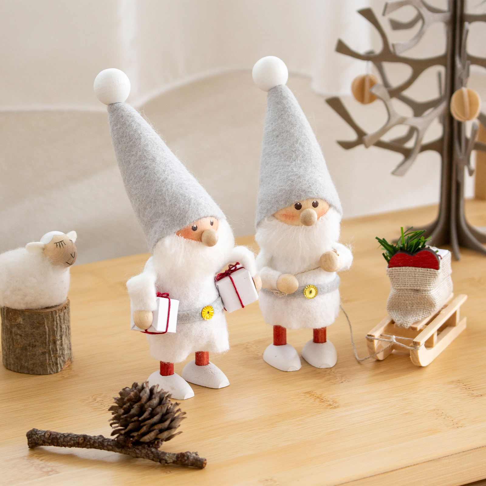 ノルディカニッセ 2点 セット 欲張りサンタ ＋ ハートを届けるサンタ