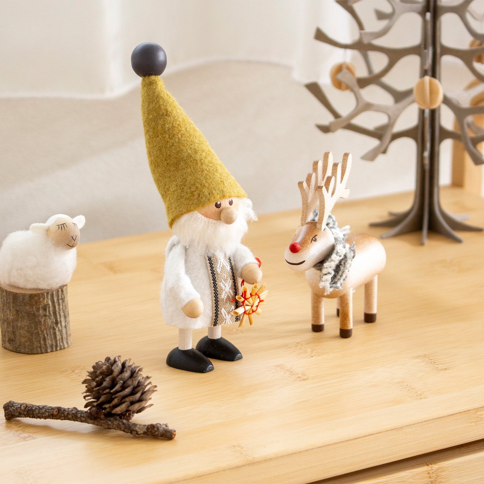 今季完売】ノルディカニッセ ストローオーナメントを持ったサンタ Jule
