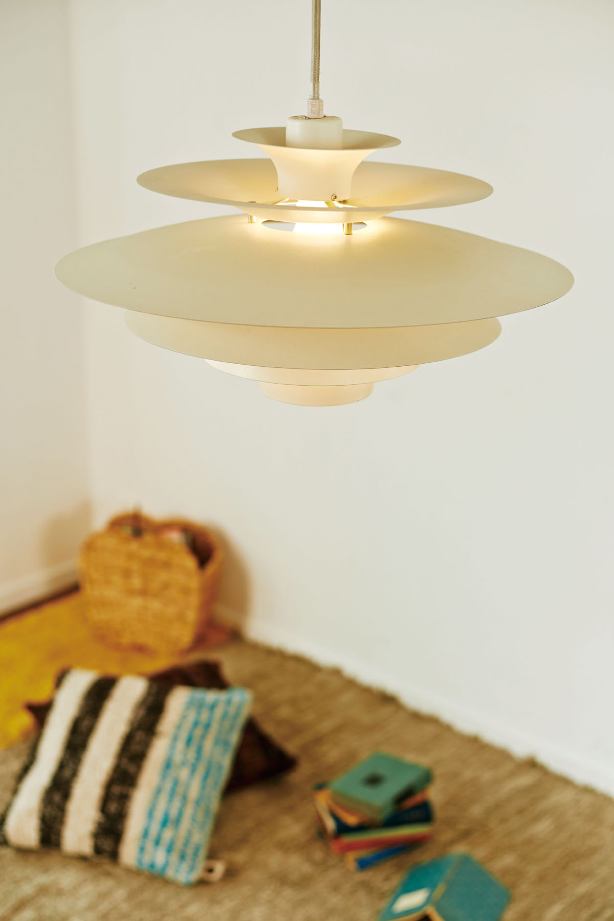 LT-8822WH LT-8825WH インターフォルム製ペンダントライト