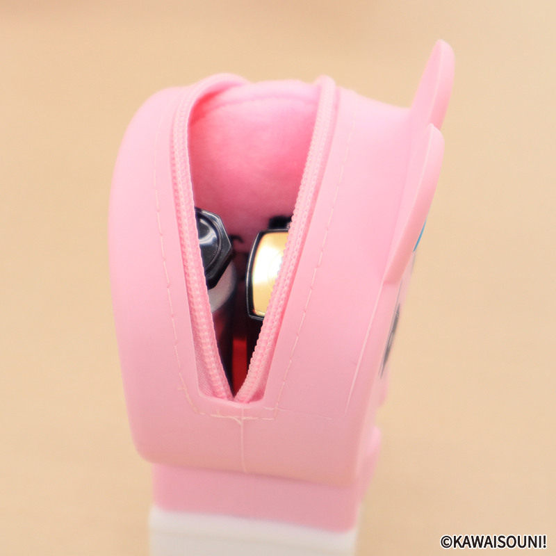 SNSで大人気！『おぱんちゅうさぎ』からすわれるシリコンポーチが