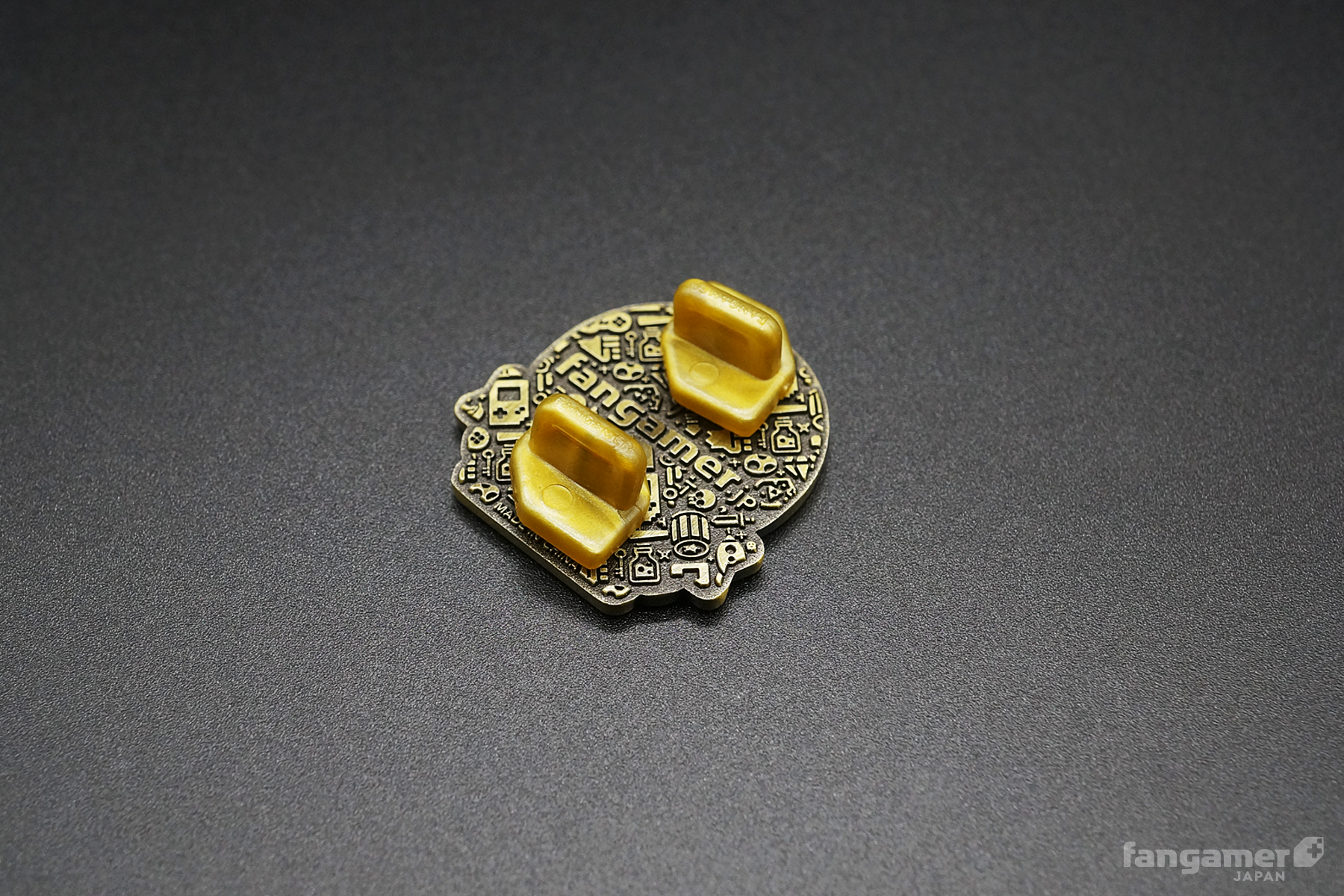 Fangamer Japan 5周年記念ピンバッジ - Fangamer Japan
