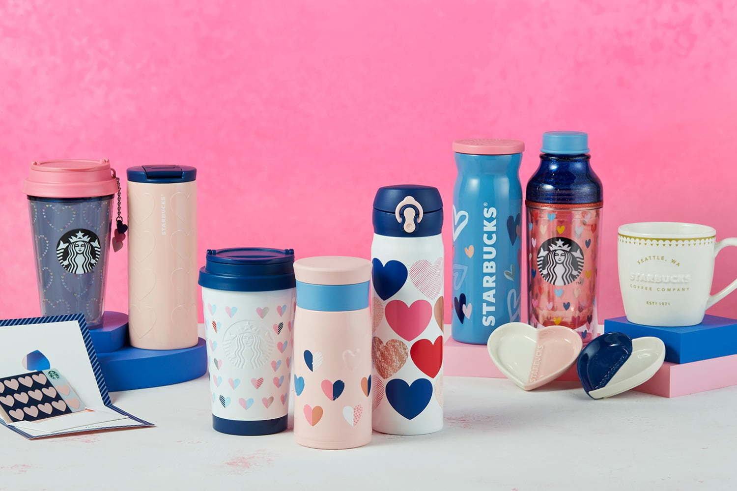 スターバックスから“ハート”モチーフのバレンタイン限定タンブラーや