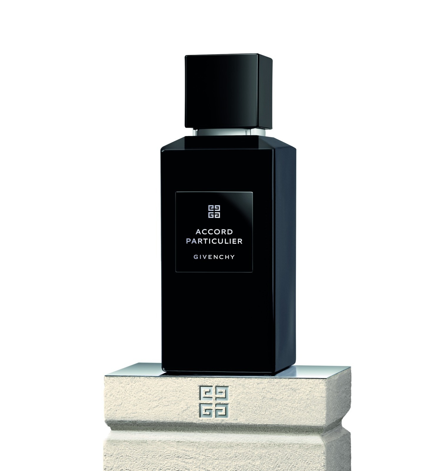 ジバンシイのプレミアム香水「ド ジバンシイ」24年夏新作、“ローズへの