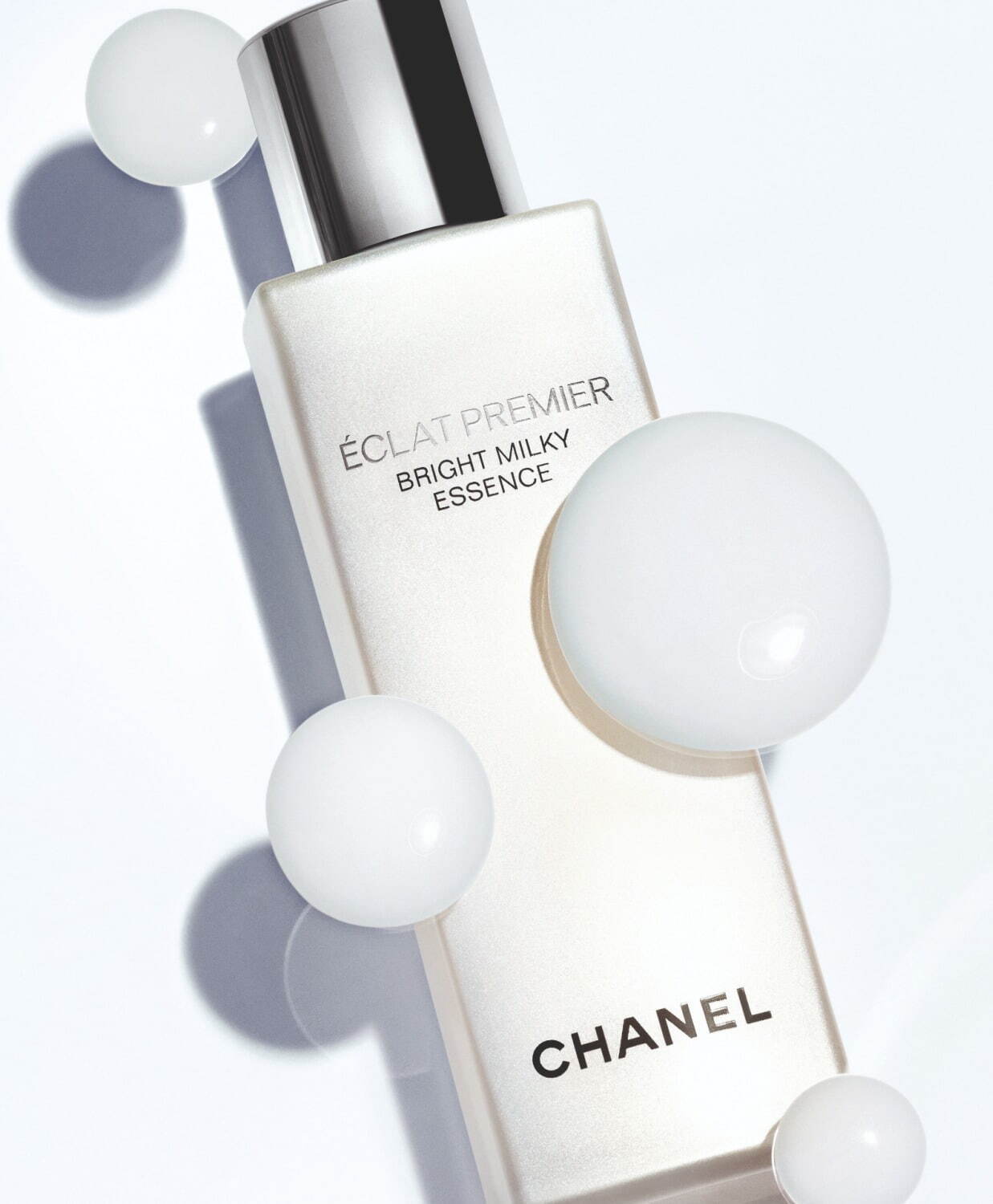 シャネル2025年春コスメ「エクラ プルミエ」新スキンケア ライン誕生