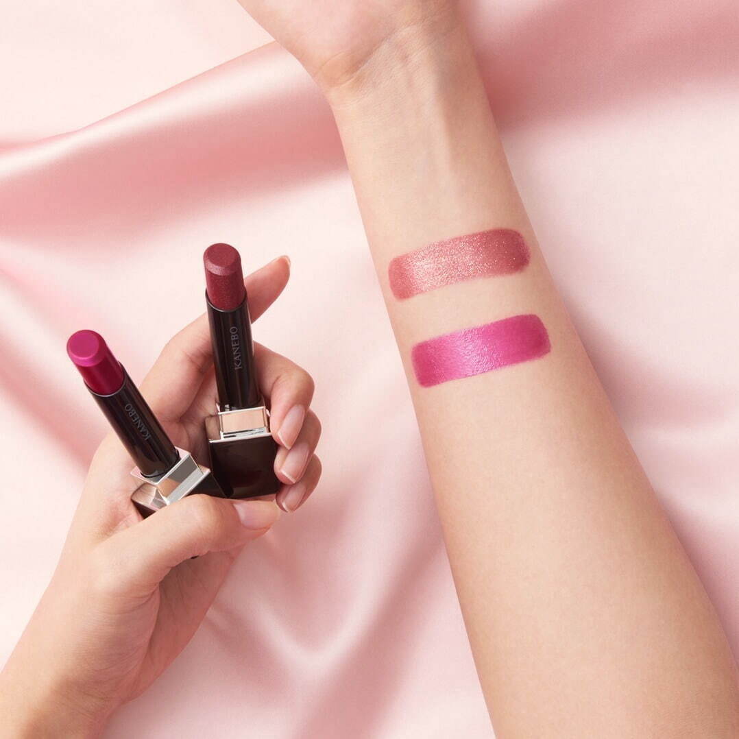 カネボウ24年冬コスメ、人気リップ「ルージュスターヴァイブラント