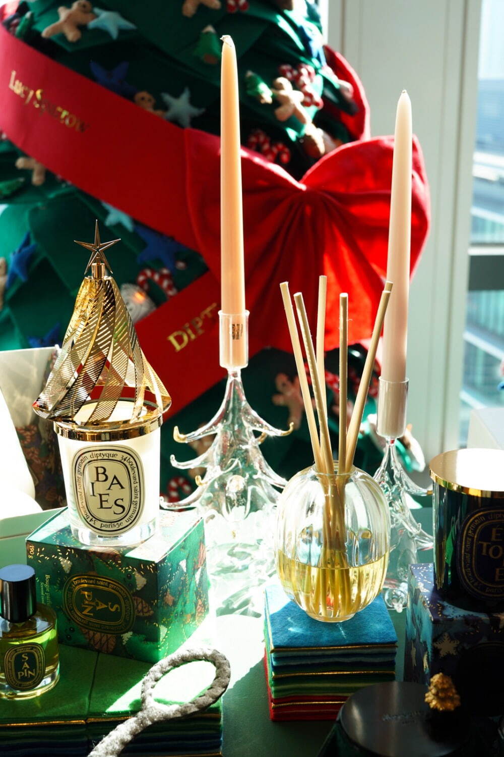 ディプティック24年クリスマスコフレ第3弾、“モミの木香る”ビッグ