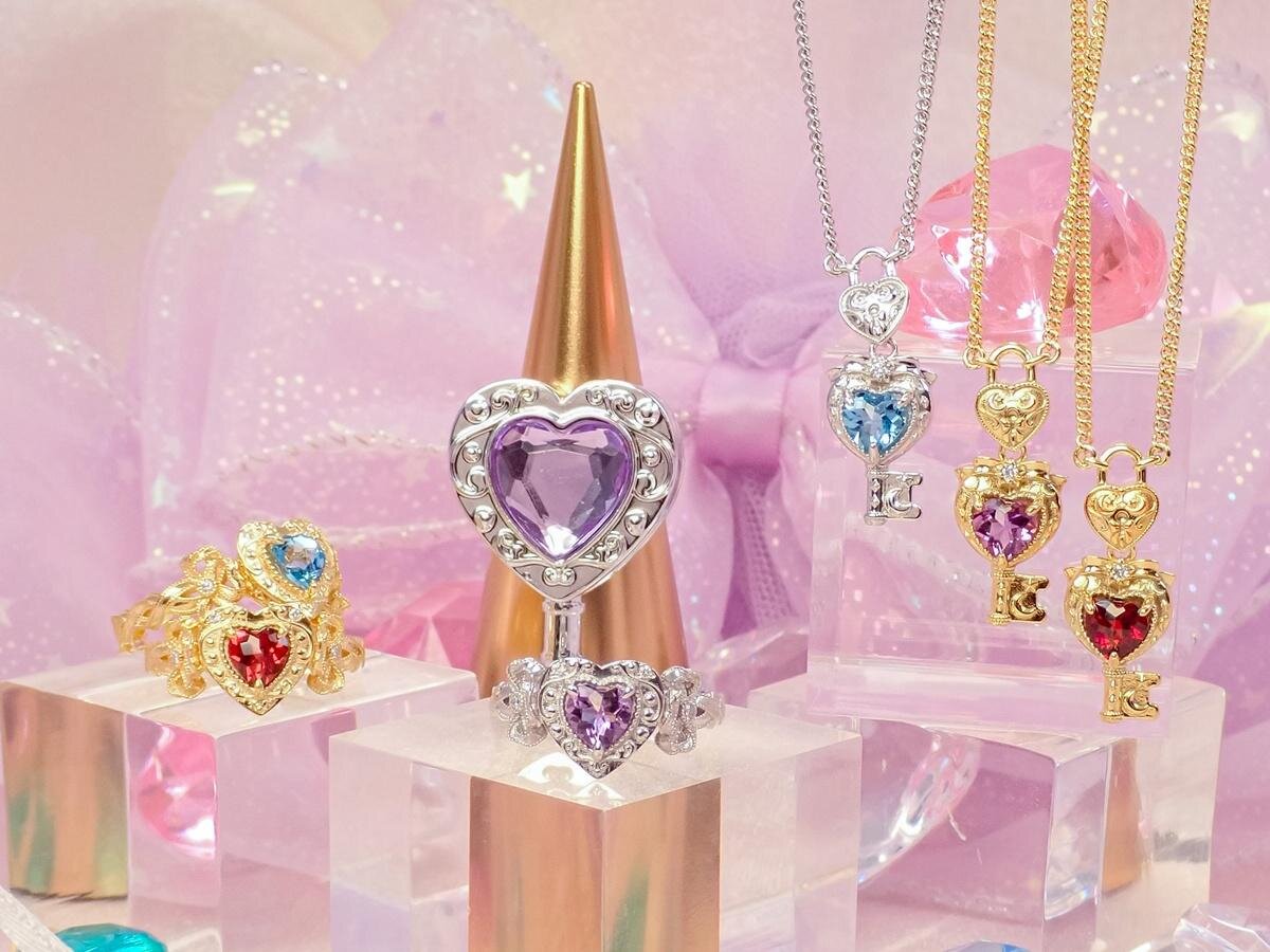 大人のセボンスター“本物の宝石”ジュエリー、ハート×鍵ペンダントが