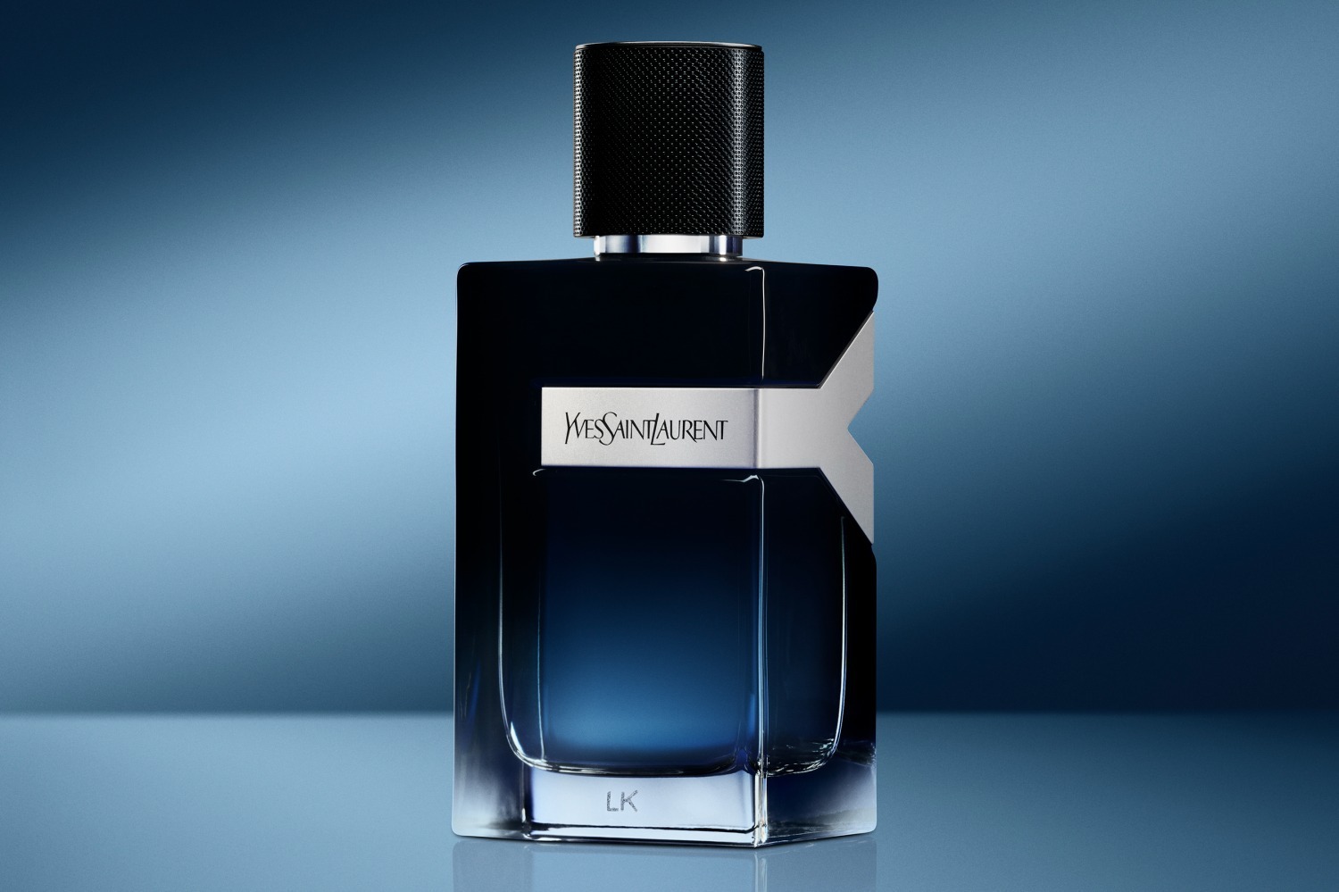 シャネル25年夏メンズ香水「ブルー ドゥ シャネル」“肌・髪・ひげ使用