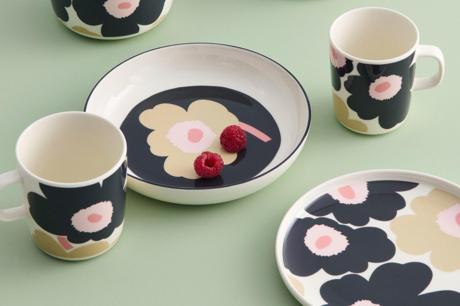 ミナ ペルホネンがデザインしたリチャード ジノリの食器