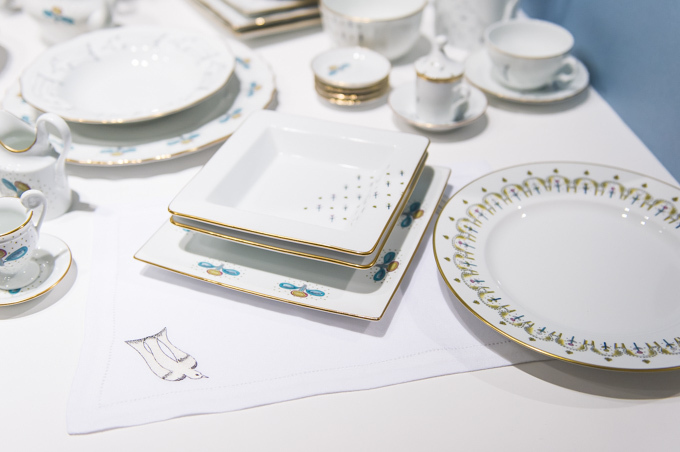 ミナ ペルホネン×伊・名窯リチャード ジノリ「テーブルウェア