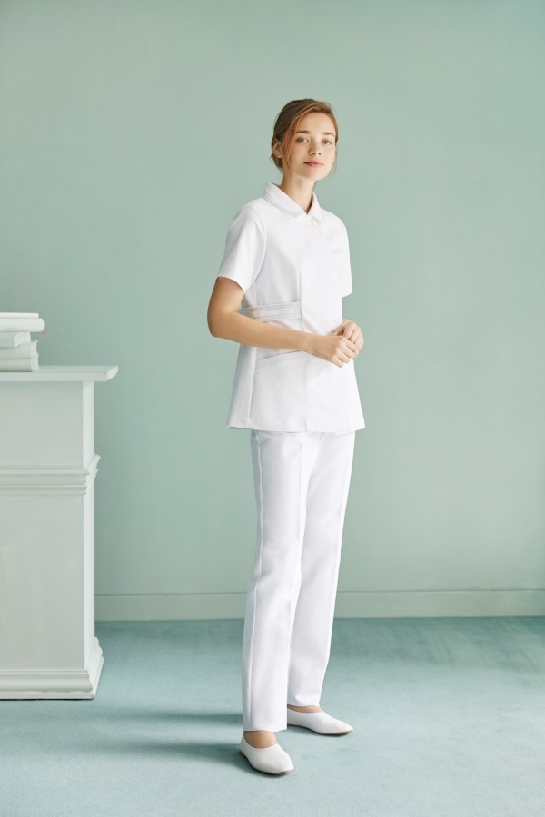 ジェラート ピケの「ナース服」誕生、アニマル柄トップス＆ライン入り